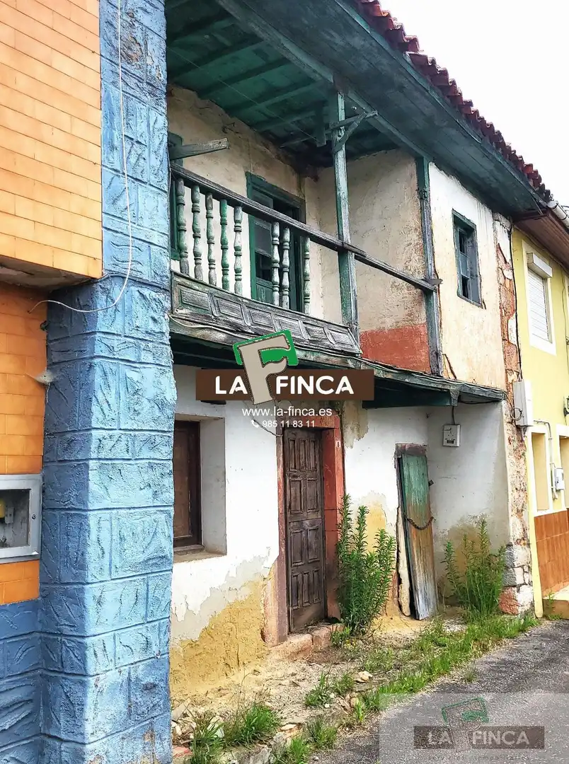 Casa o chalet en venta en LUGAR LA COTINA, Morcín