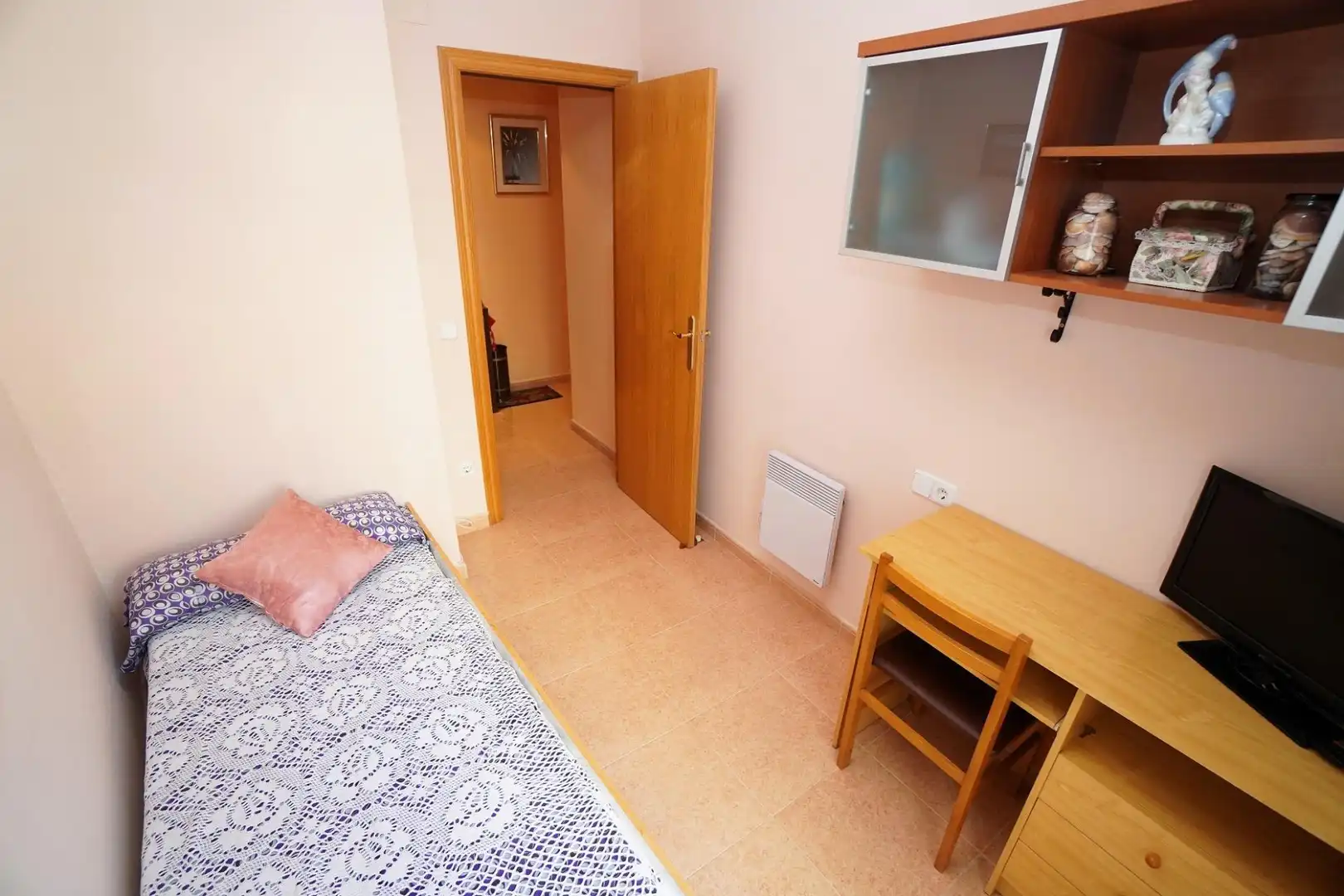 Habitación de Piso en venta en Torredembarra con Aire acondicionado, Calefacción y Terraza