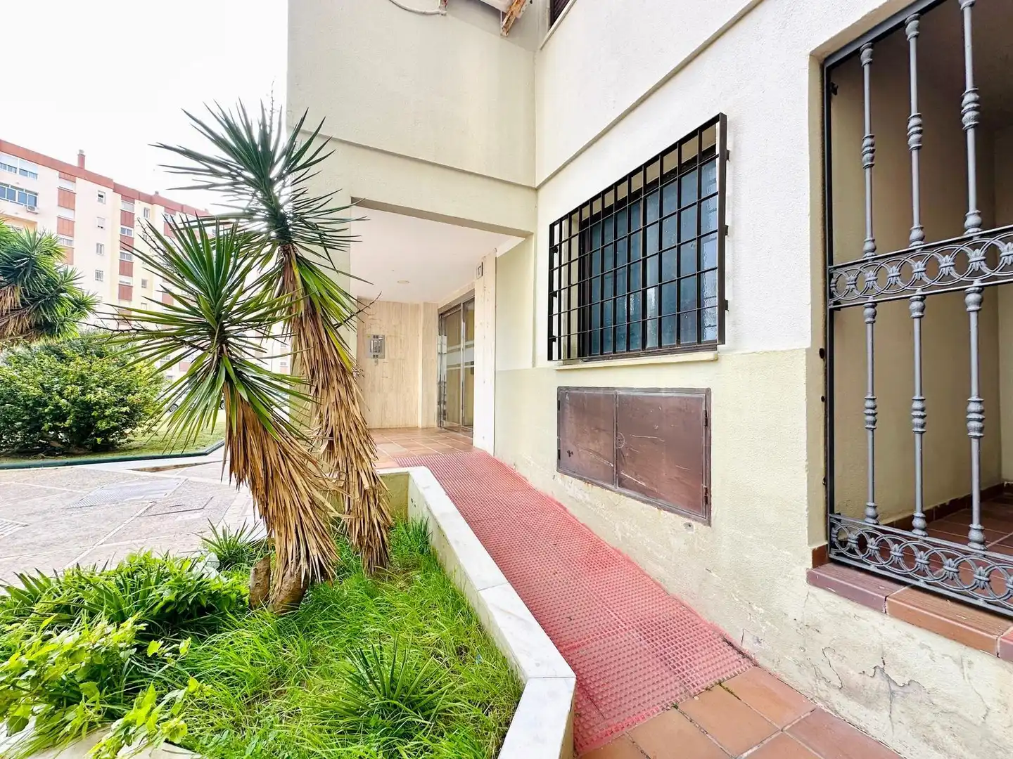 Vista exterior de Piso en venta en San Fernando