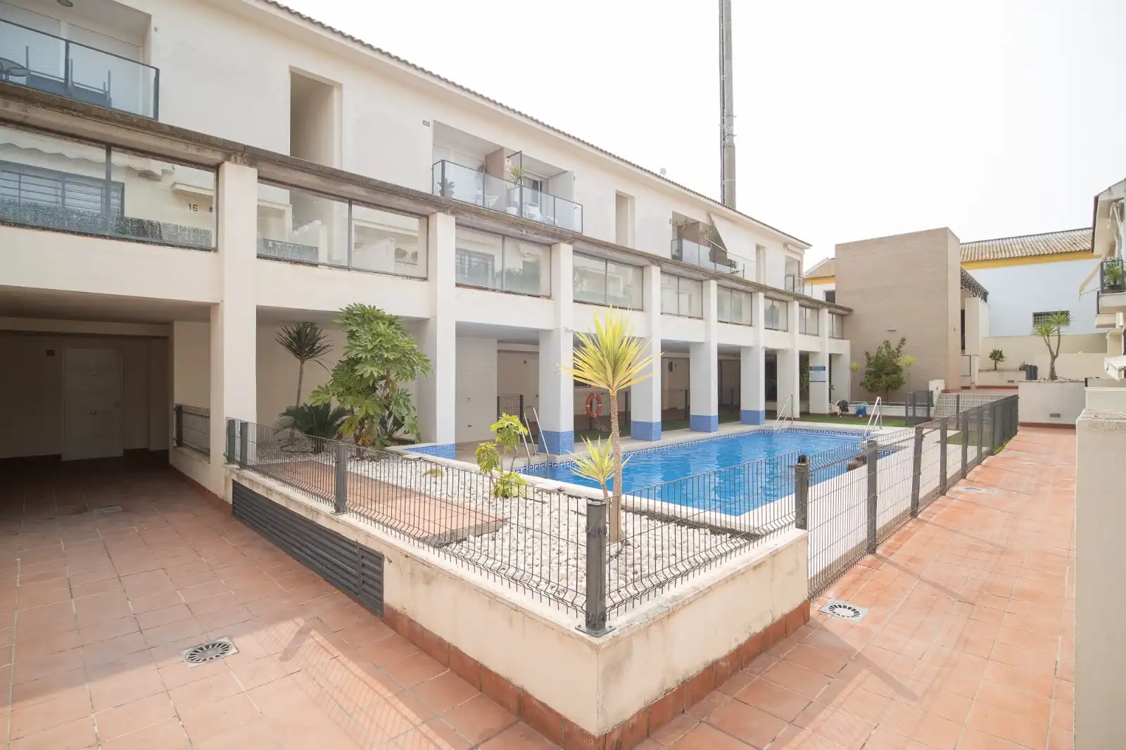 Piscina de Apartamento de alquiler en Sanlúcar de Barrameda con Terraza, Amueblado y Horno