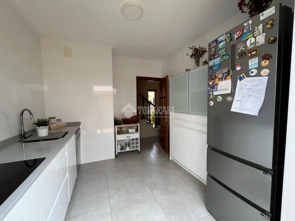 Kitchen of Detached homes for sale in Alcalá de Guadaira  with Air Conditioner, Heating and Balcony