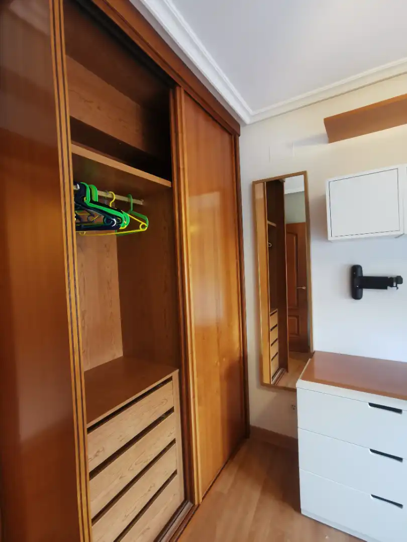 Bedroom of Flat for rent in Salamanca  with Heating, Parquet flooring and Furnished