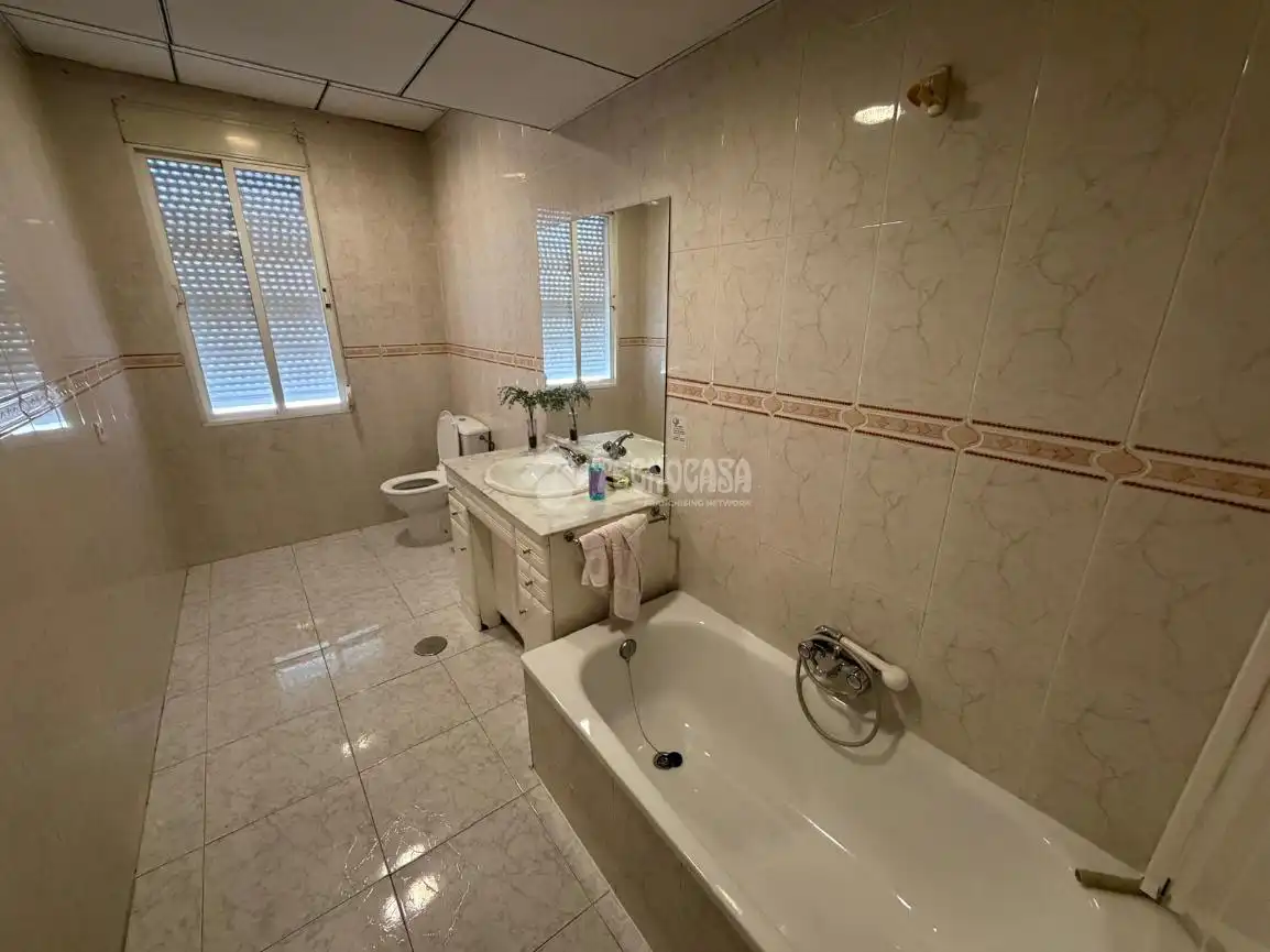 Bathroom of Buildings for sale in Badajoz