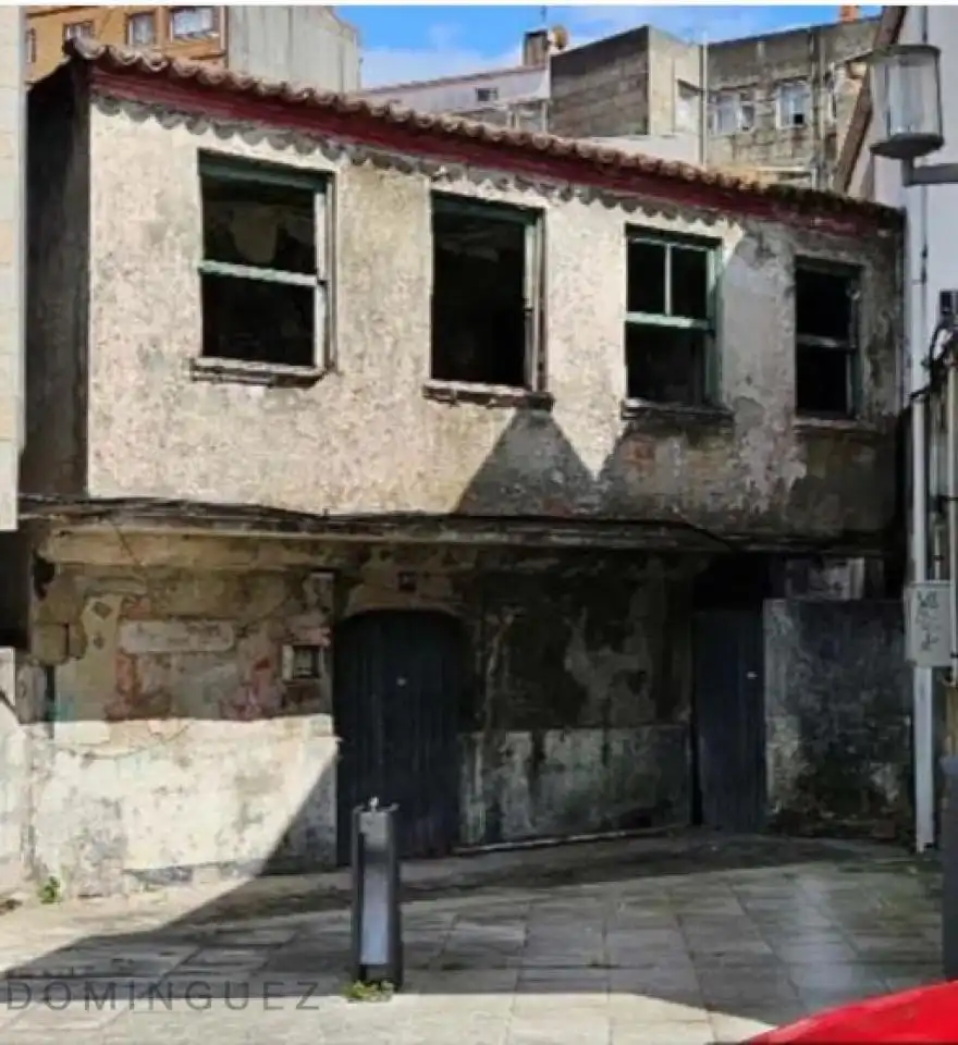 Vista exterior de Casa o xalet en venda en Pontevedra Capital  amb Calefacció