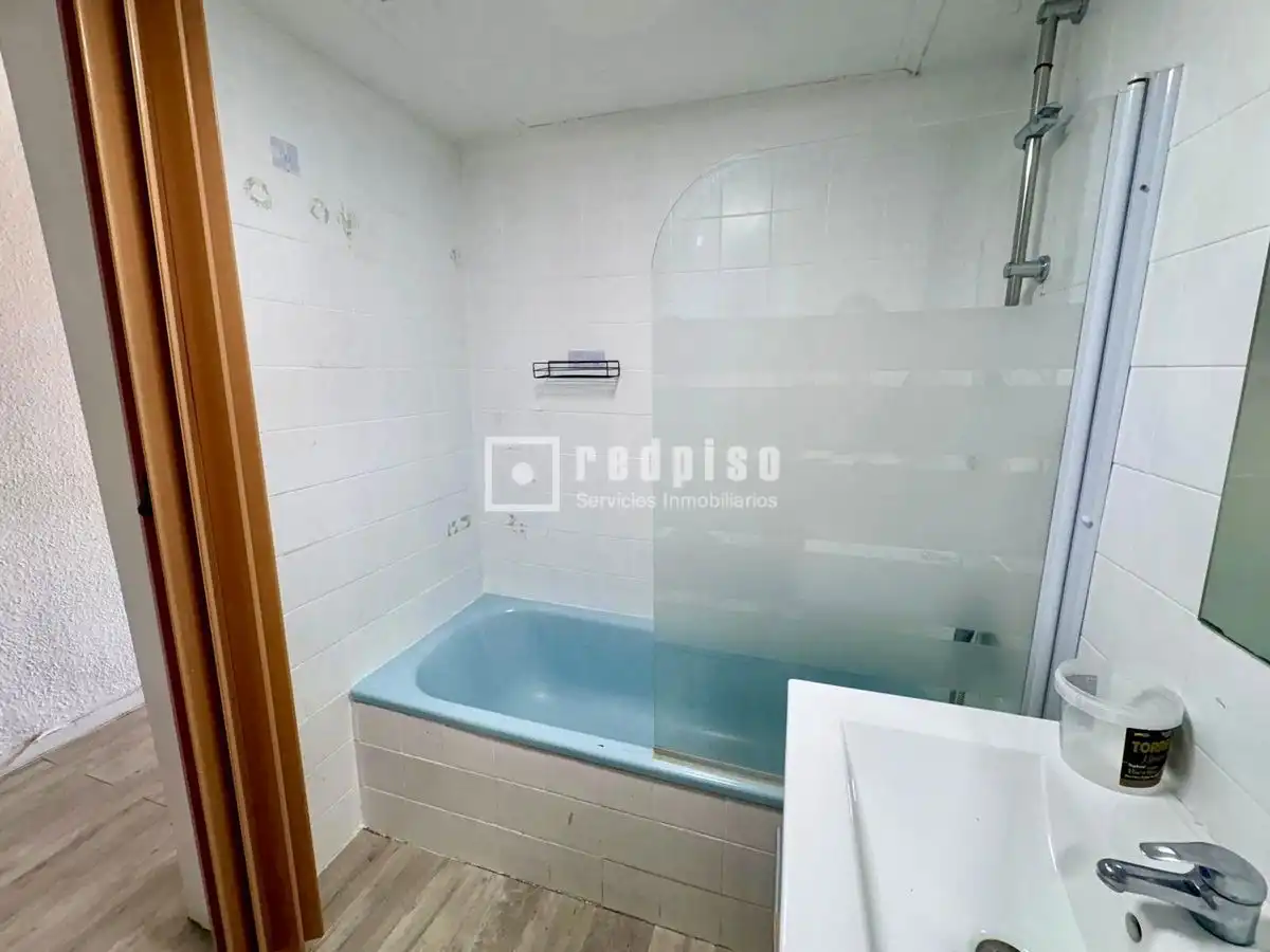 Badezimmer von Wohnung zur Miete in Torremolinos mit Klimaanlage, Terrasse und Möbliert