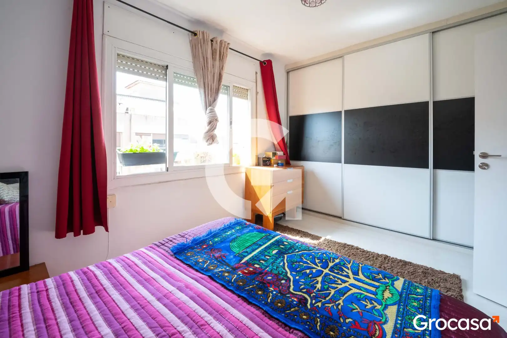 Habitación de Piso en venta en Mataró con Horno, Lavadora y TV