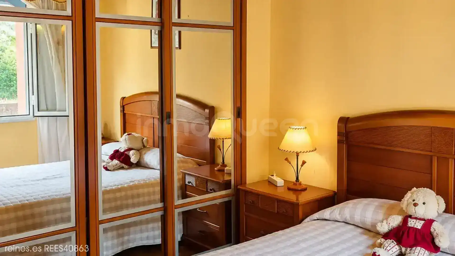 Bedroom of Houses for sale in Trabada  with Air Conditioner, Heating and Private garden