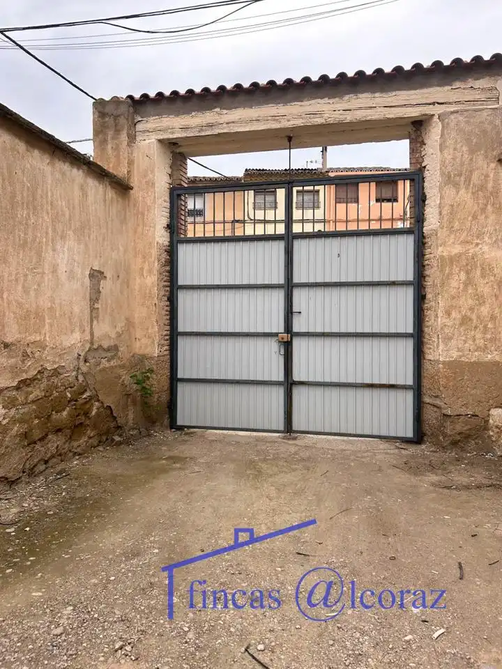 Parking of Commercial properties for sale in Alcubierre