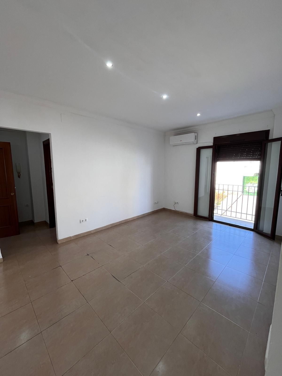 Flat for sale in Écija  with Air Conditioner and Balcony