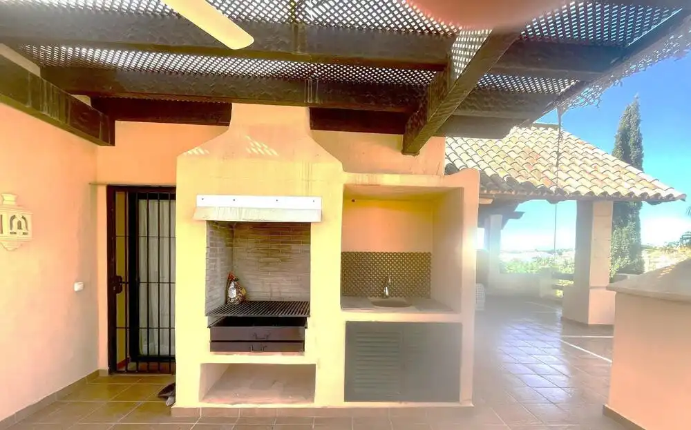Terrassa de Àtic de lloguer en Estepona amb Aire condicionat, Terrassa i Piscina