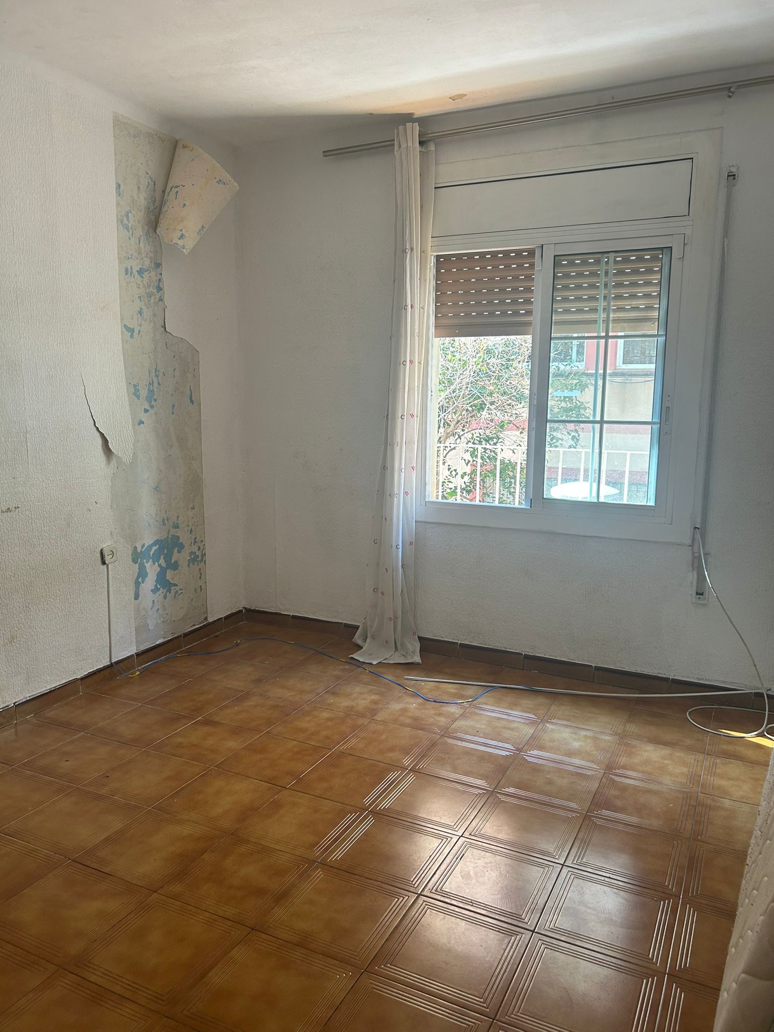 Flat for sale in Carrer Santiago Apòstol, La Torrassa, Collblanc - La Torrassa