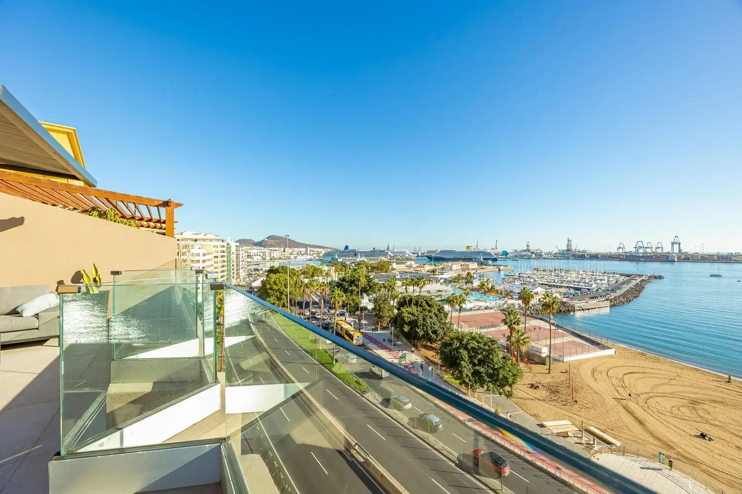 Terrasse von Dachboden zum Verkauf in Las Palmas de Gran Canaria mit Klimaanlage, Terrasse und Möbliert