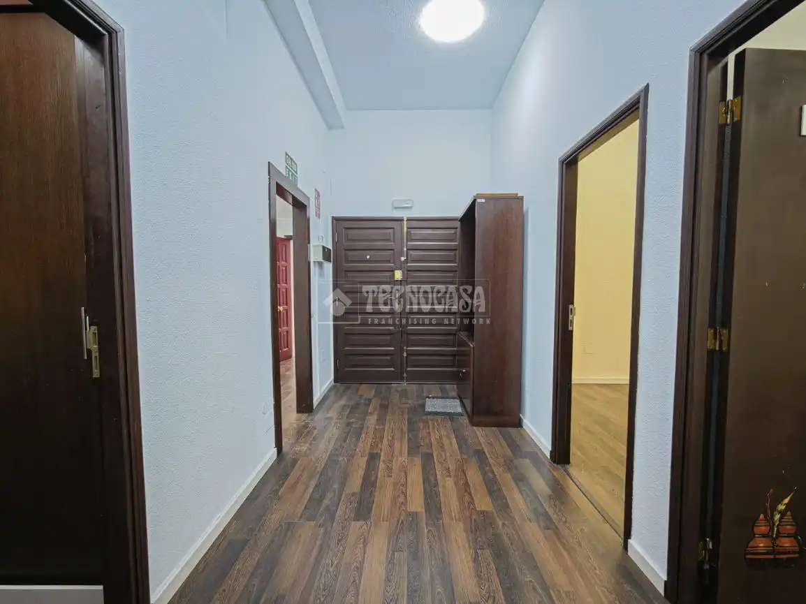 Commercial properties for sale in Arona  with Furnished