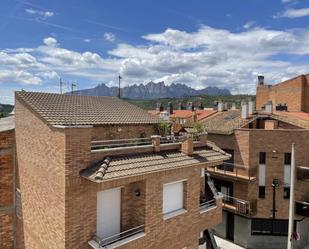 Vista exterior de Pis en venda en Sant Vicenç de Castellet amb Calefacció, Terrassa i Traster