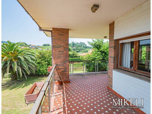 Casa-chalet en Venta en Arges en Oruña