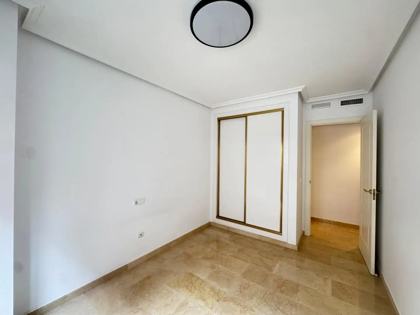 Piso de alquiler en Alicante / Alacant con Aire acondicionado