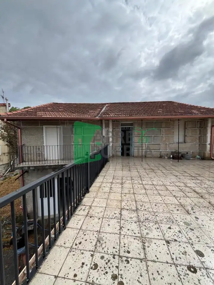 Vista exterior de Casa o chalet en venta en Vilar de Barrio con Calefacción, Jardín privado y Amueblado