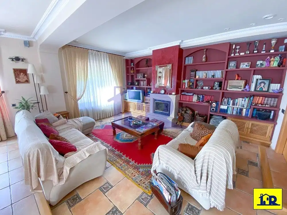 Living room of Houses for sale in Arcas del Villar  with Terrace, Storage room and Swimming Pool