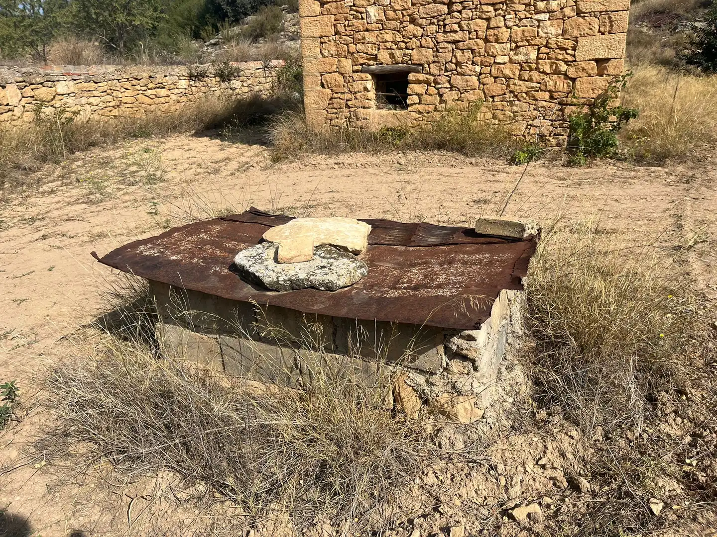 Vista exterior de Terreno en venta en Valjunquera