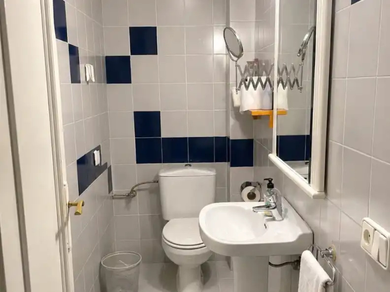 Terraced house with pool for sale in Avinguda Tolrà 1, imagen 13