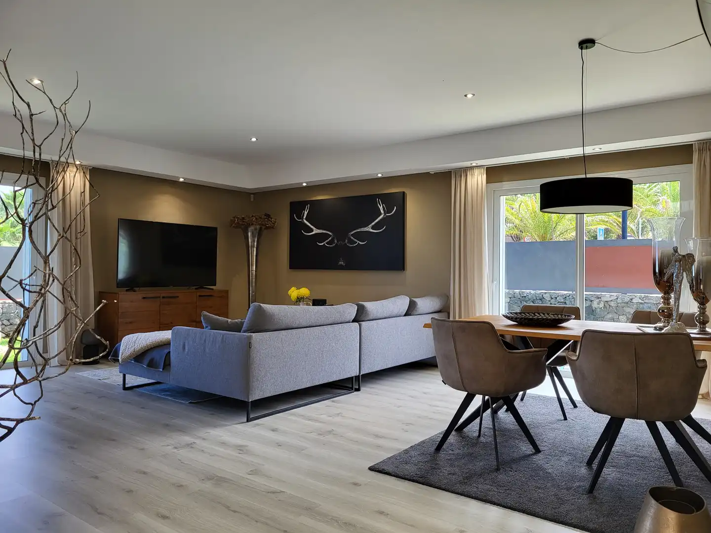 Sala d'estar de Casa o xalet en venda en La Orotava amb Aire condicionat, Terrassa i Traster