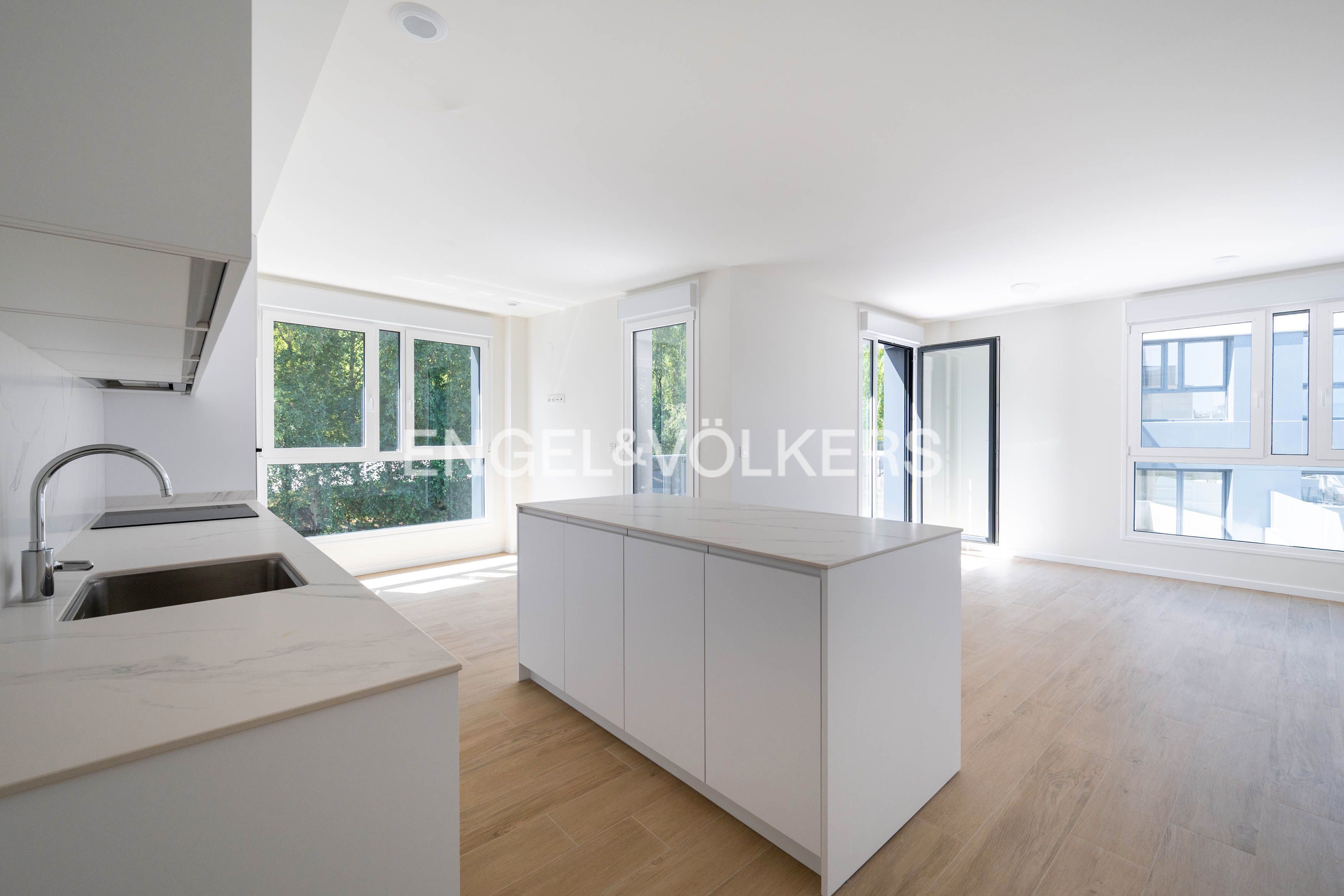 Cocina de Apartamento en venta en Donostia - San Sebastián  con Calefacción, Terraza y Piscina