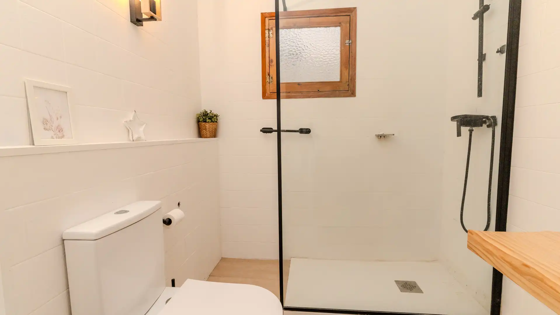 Baño de Casa adosada en venta en L'Ametlla de Mar  con Aire acondicionado, Calefacción y Parquet