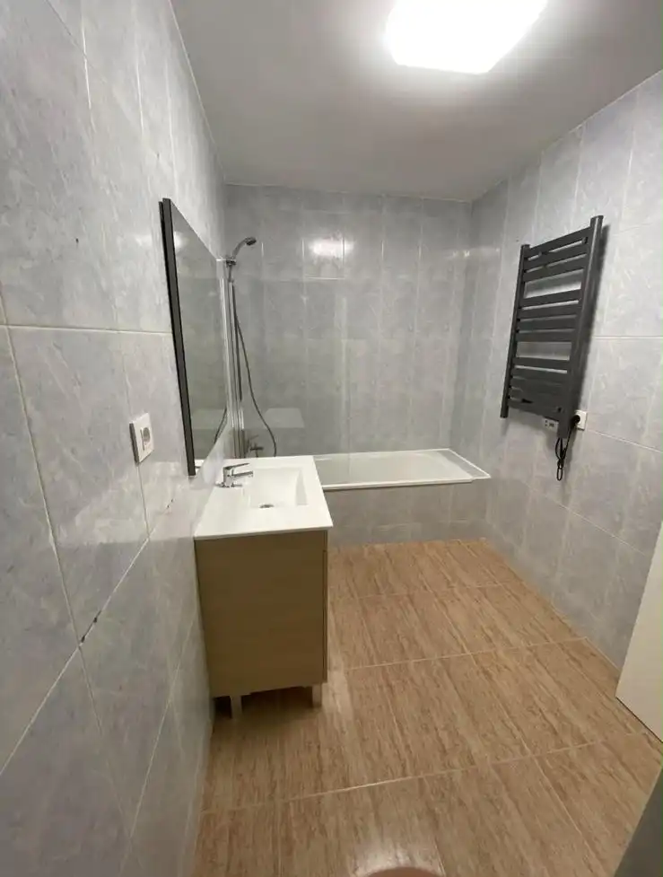 Baño de Piso en venta en Talavera de la Reina con Aire acondicionado, Calefacción y Amueblado