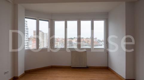 Foto 2 von Wohnung zur Miete in Gijón - Jovellanos, Barrio del Centro, Gijón