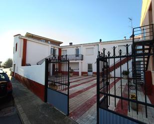 Exterior view of Building for sale in Villaquilambre