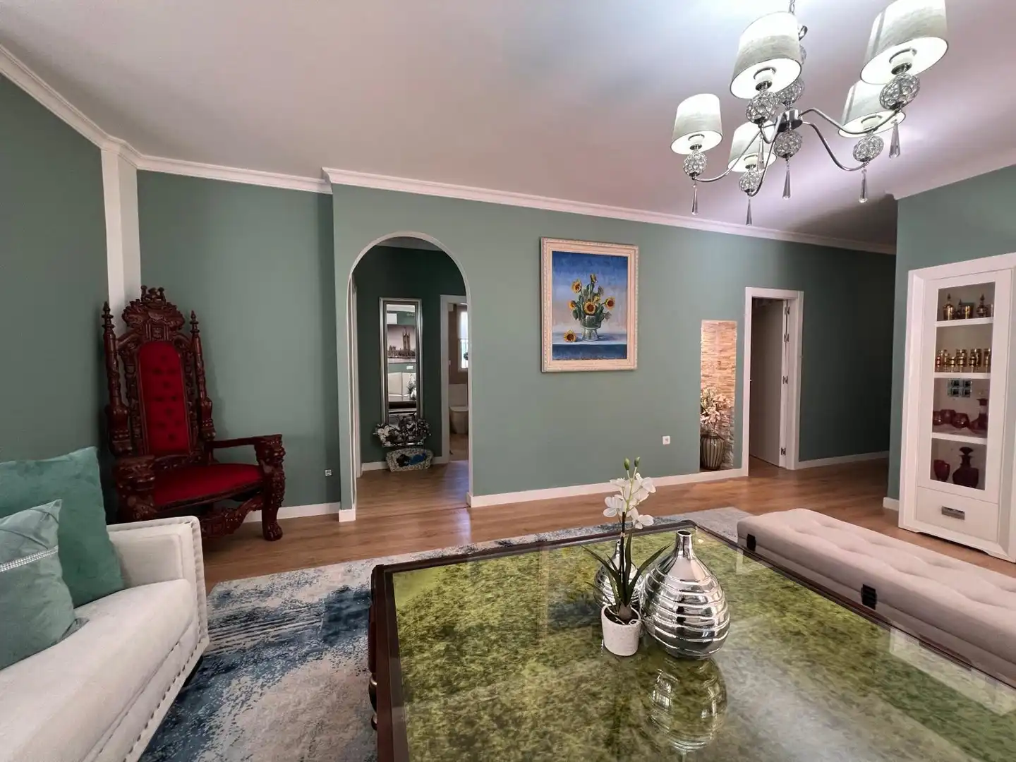Sala de estar de Casa o chalet en venta en Estepona con Aire acondicionado, Jardín privado y Terraza