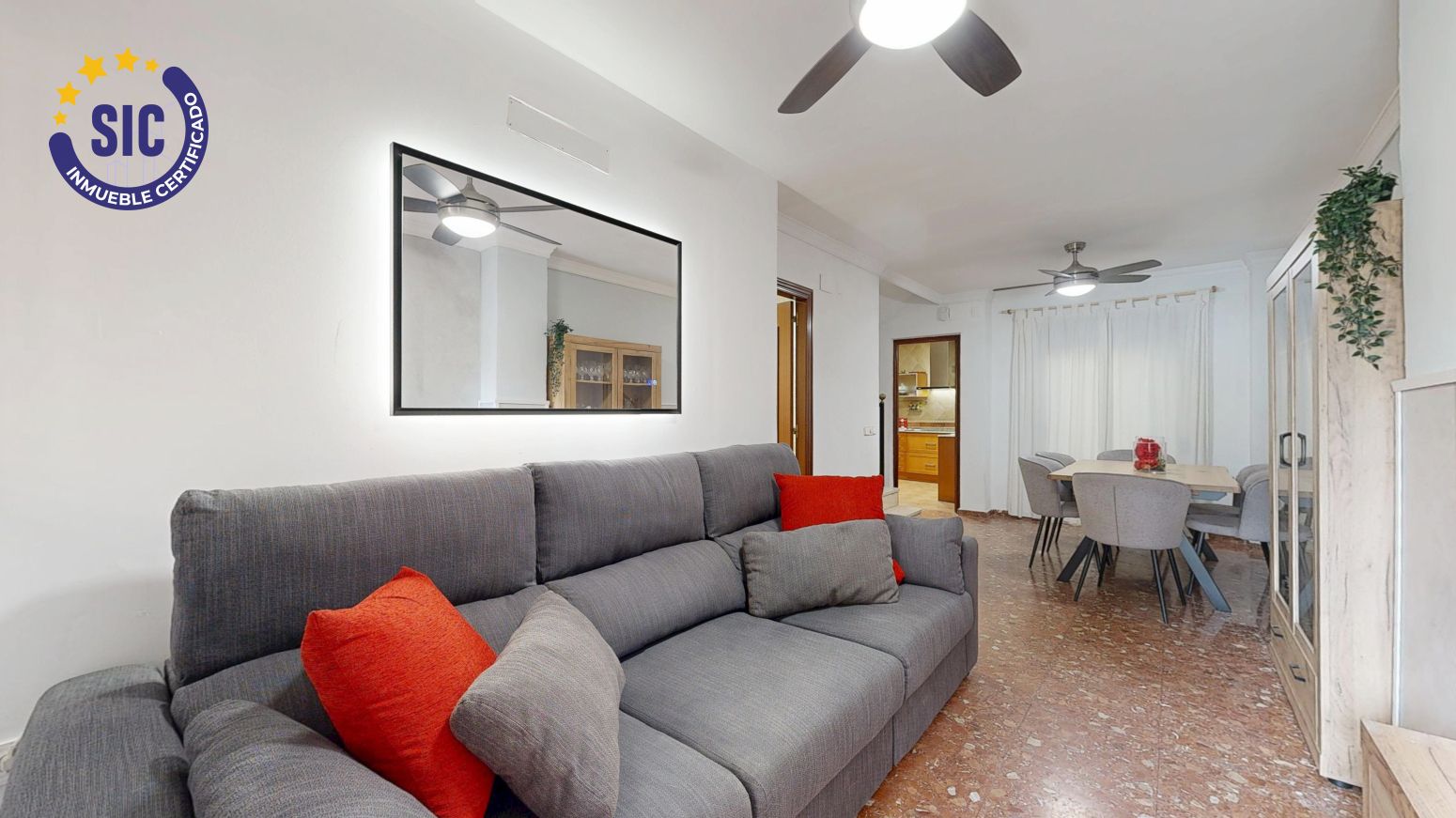 Sala d'estar de Casa adosada en venda en Torrent amb Terrassa