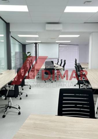 Oficina en Alquiler en El Torreón - Los Ángeles - El Pilar