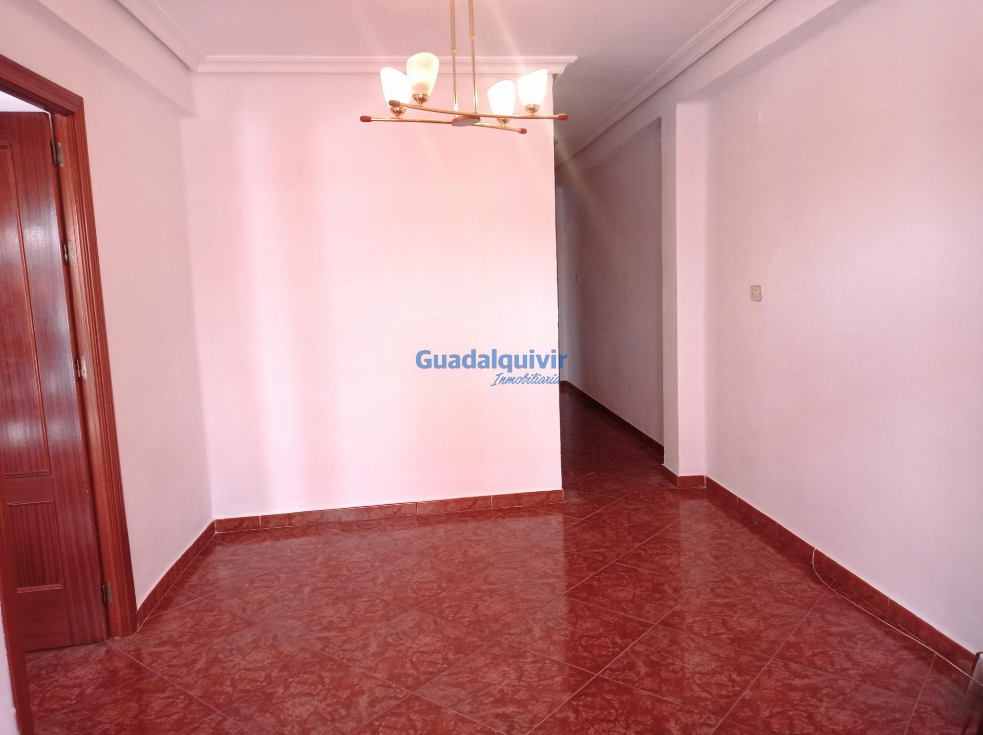 Flat for sale in  Sevilla Capital  with Air Conditioner, Terrace and Storage room