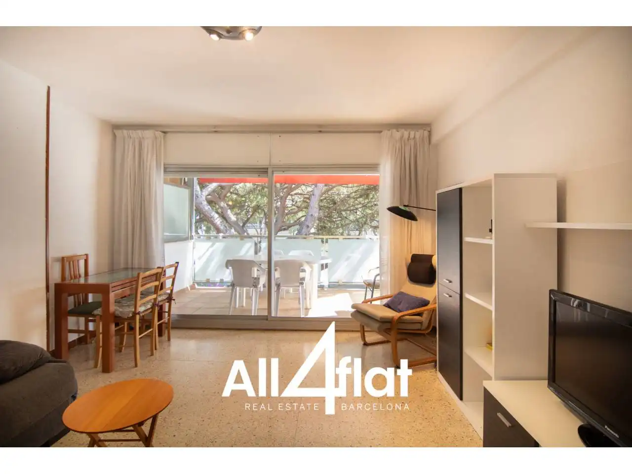 Exterior view of Flat for rent in Castelldefels  with Air Conditioner, Furnished and Balcony
