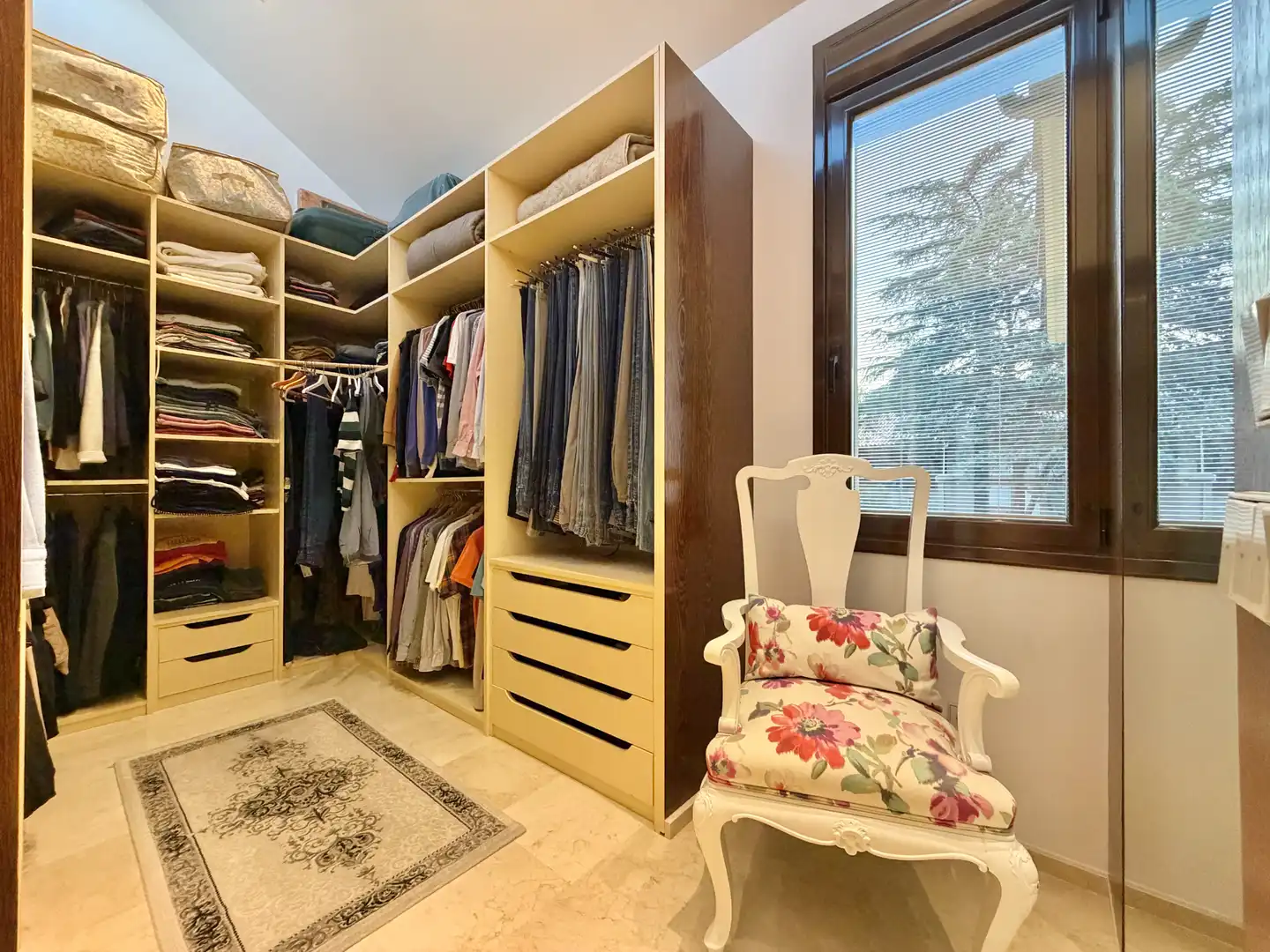 Habitación de Casa o chalet en venta en Galapagar con Aire acondicionado, Calefacción y Jardín privado