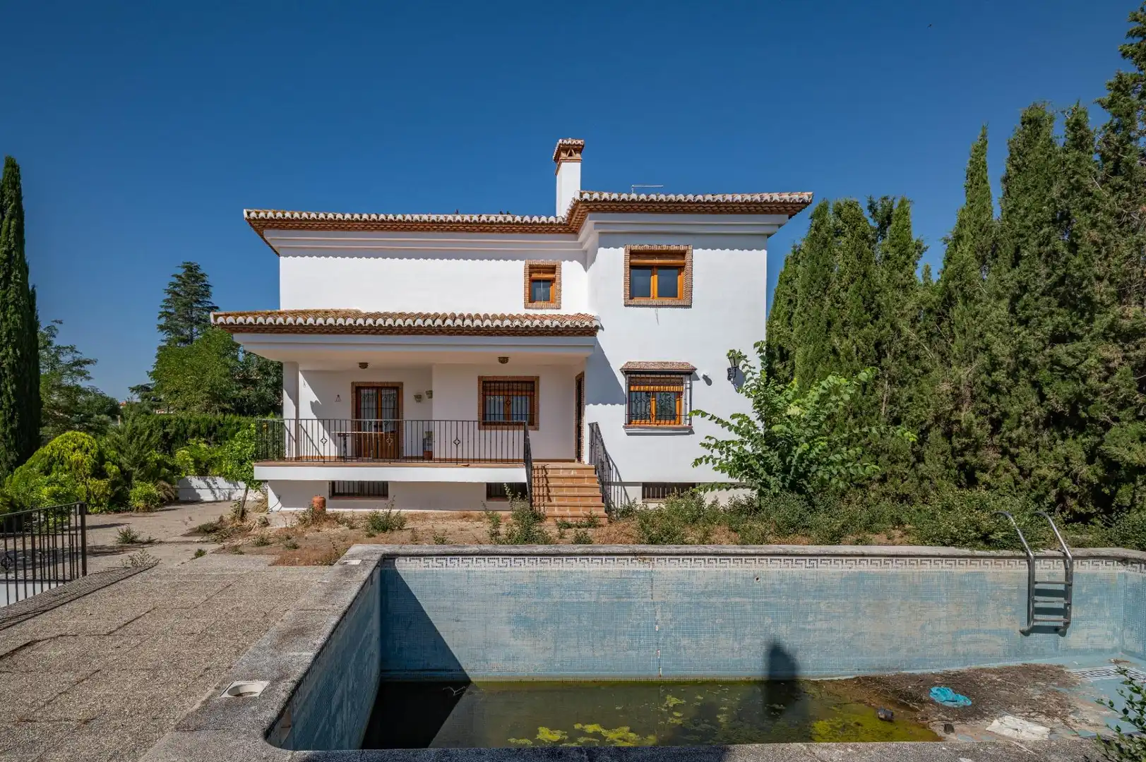 Vista exterior de Casa o xalet en venda en Las Gabias amb Calefacció, Jardí privat i Terrassa