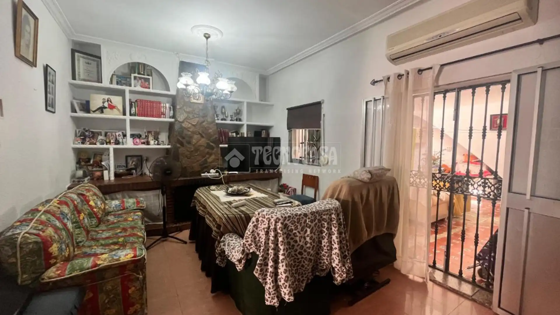 Single-family semi-detached for sale in Camas  with Air Conditioner and Storage room