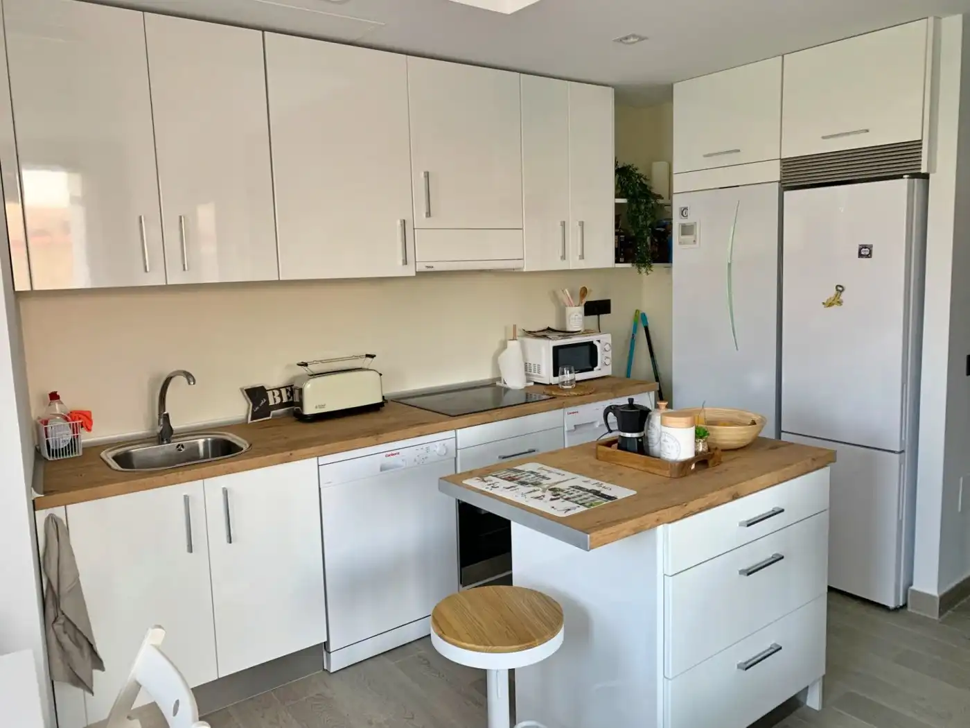 Cocina de Piso de alquiler en Málaga con Aire acondicionado, Calefacción y Terraza