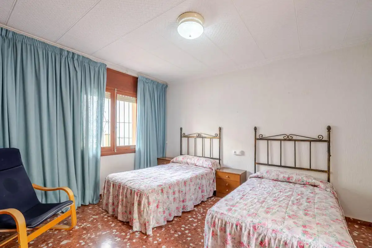 Bedroom of Houses for sale in Mutxamel  with Heating, Terrace and Furnished