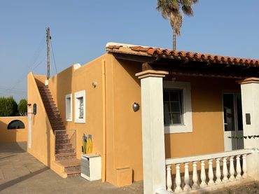 Bungalow amb jardí en venda a Carrer Terol 8