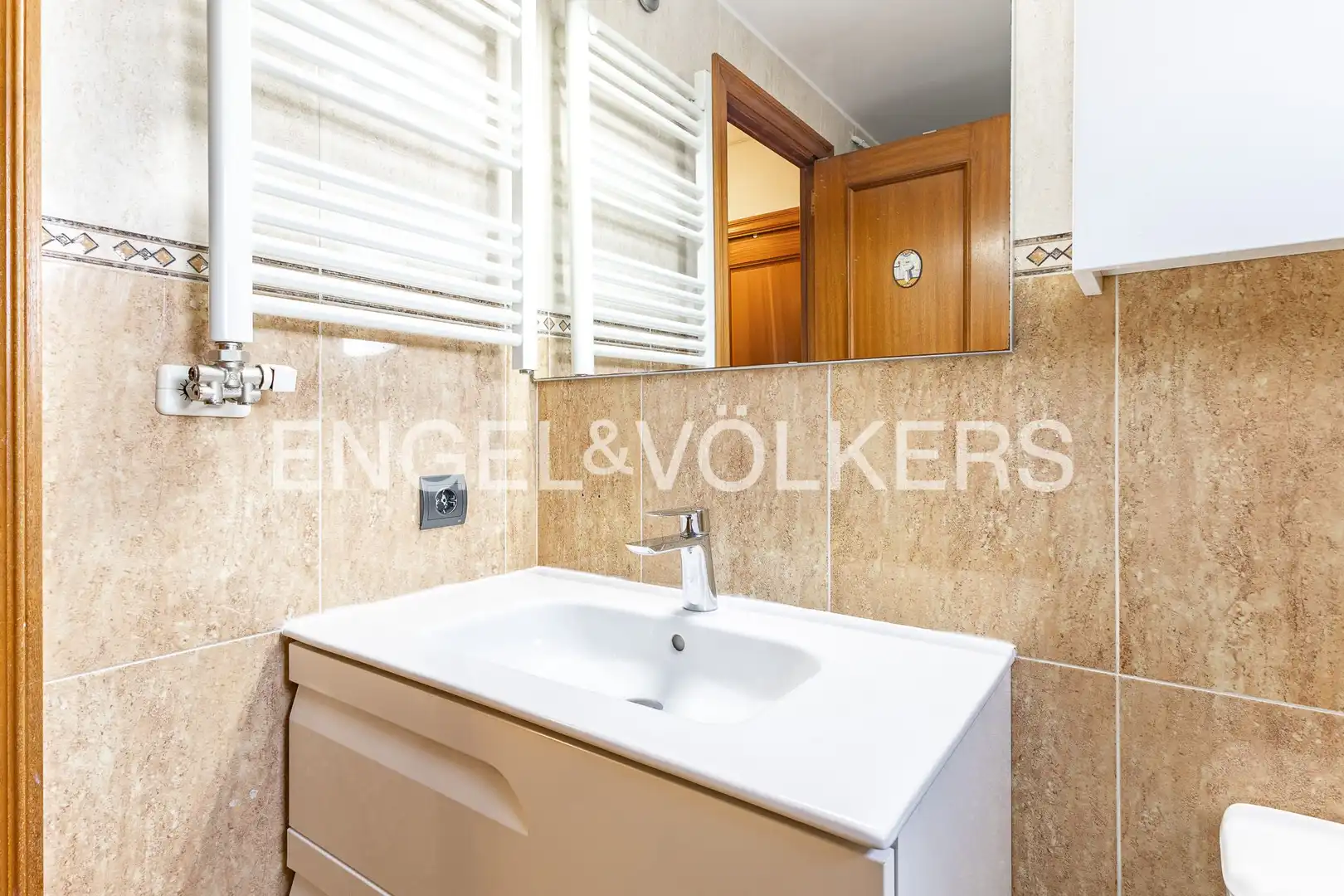 Badezimmer von Wohnung zum Verkauf in Mataró mit Klimaanlage, Heizung und Terrasse