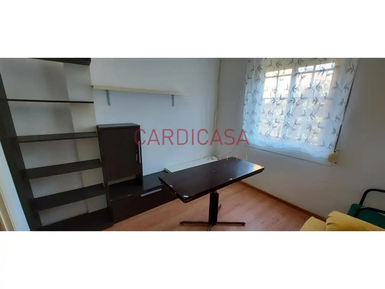 Habitación de Piso en venta en Vigo  con Calefacción, Terraza y Amueblado
