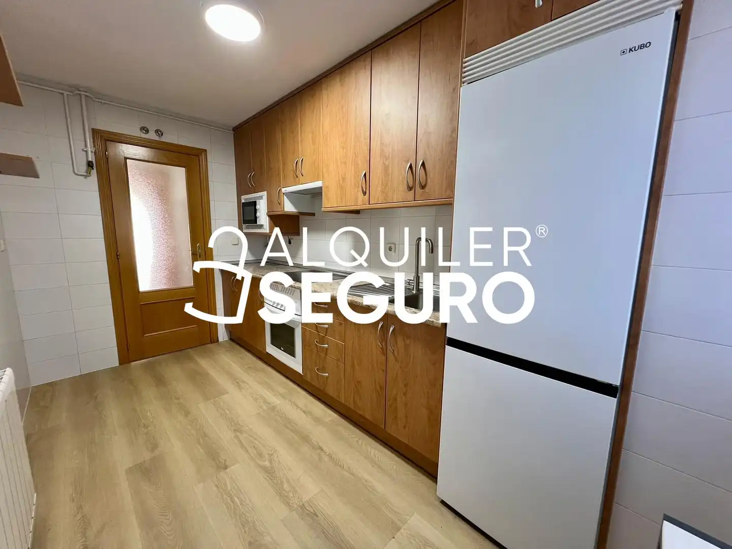 Cocina de Piso de alquiler en Madrid con Aire acondicionado, Calefacción y Piscina