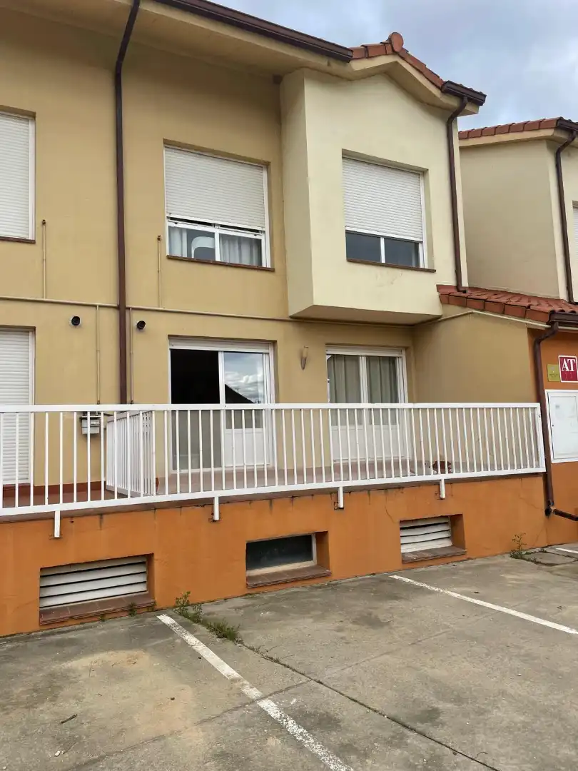 Terraza de Dúplex en venta en Cuzcurrita de Río Tirón con Calefacción, Amueblado y Horno