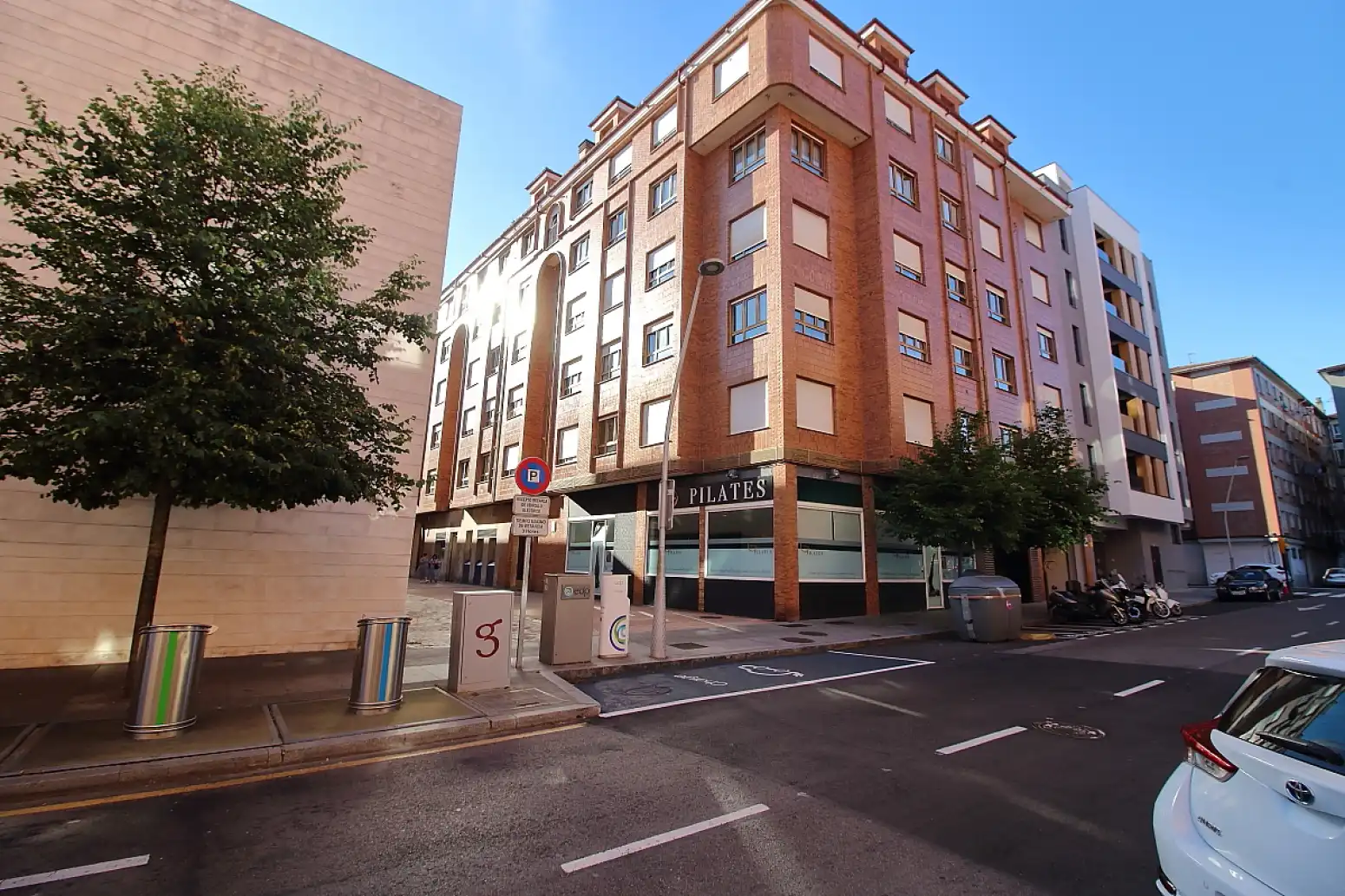 Vista exterior de Pis en venda en Gijón  amb Calefacció i Parquet