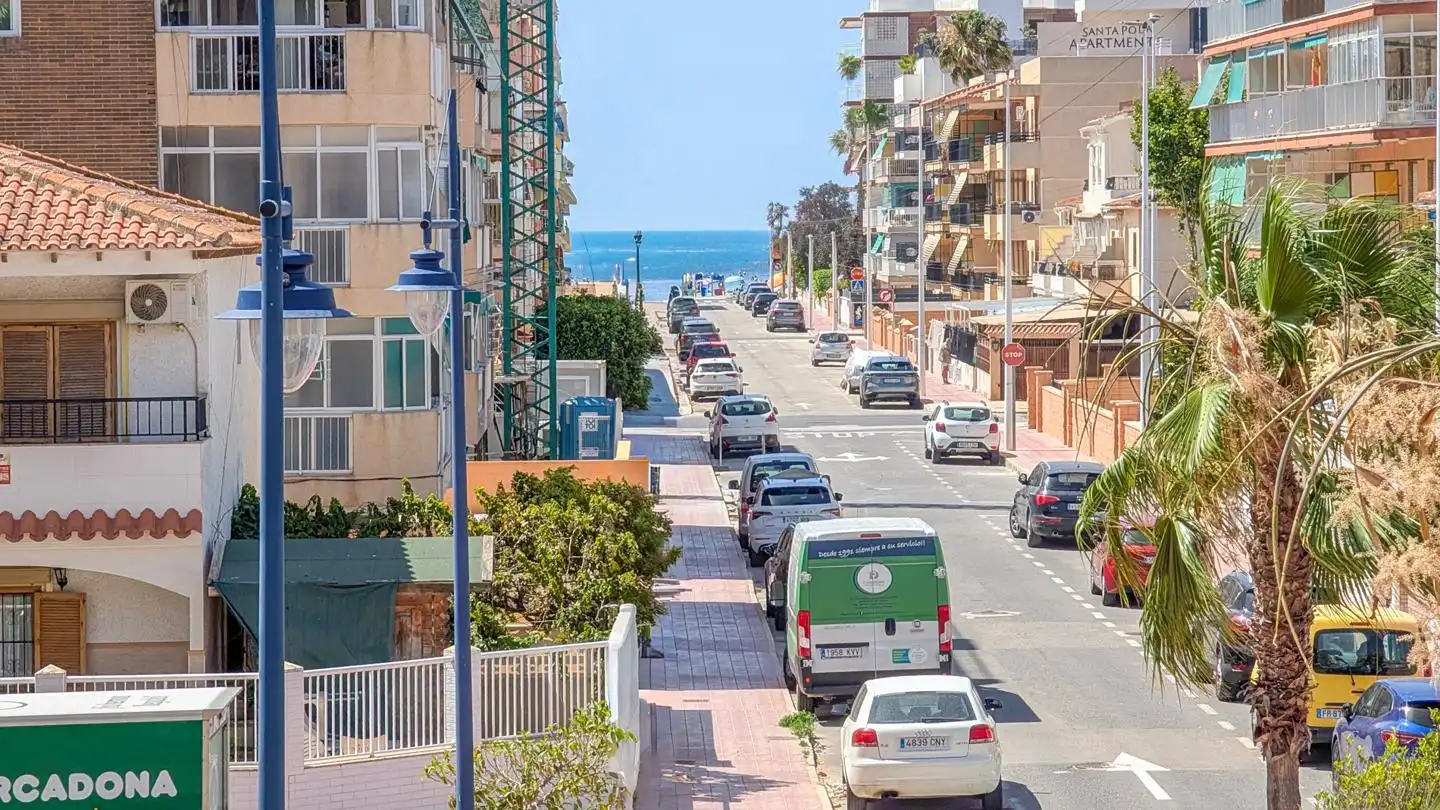 Außenansicht von Wohnung zum Verkauf in Santa Pola mit Klimaanlage, Terrasse und Möbliert