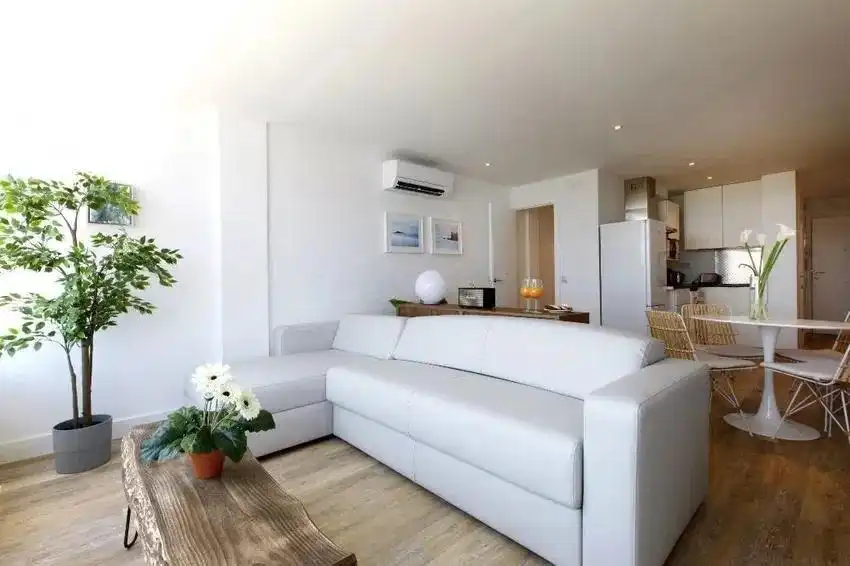 Sala d'estar de Pis en venda en Torremolinos amb Aire condicionat i Piscina comunitària