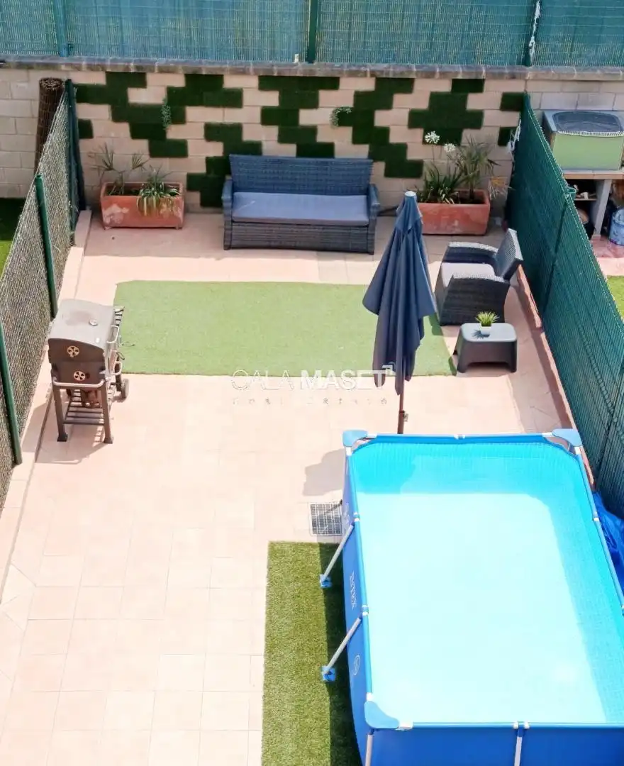Maison mitoyenne avec terrasse à vendre à de la Llum, imagen 2