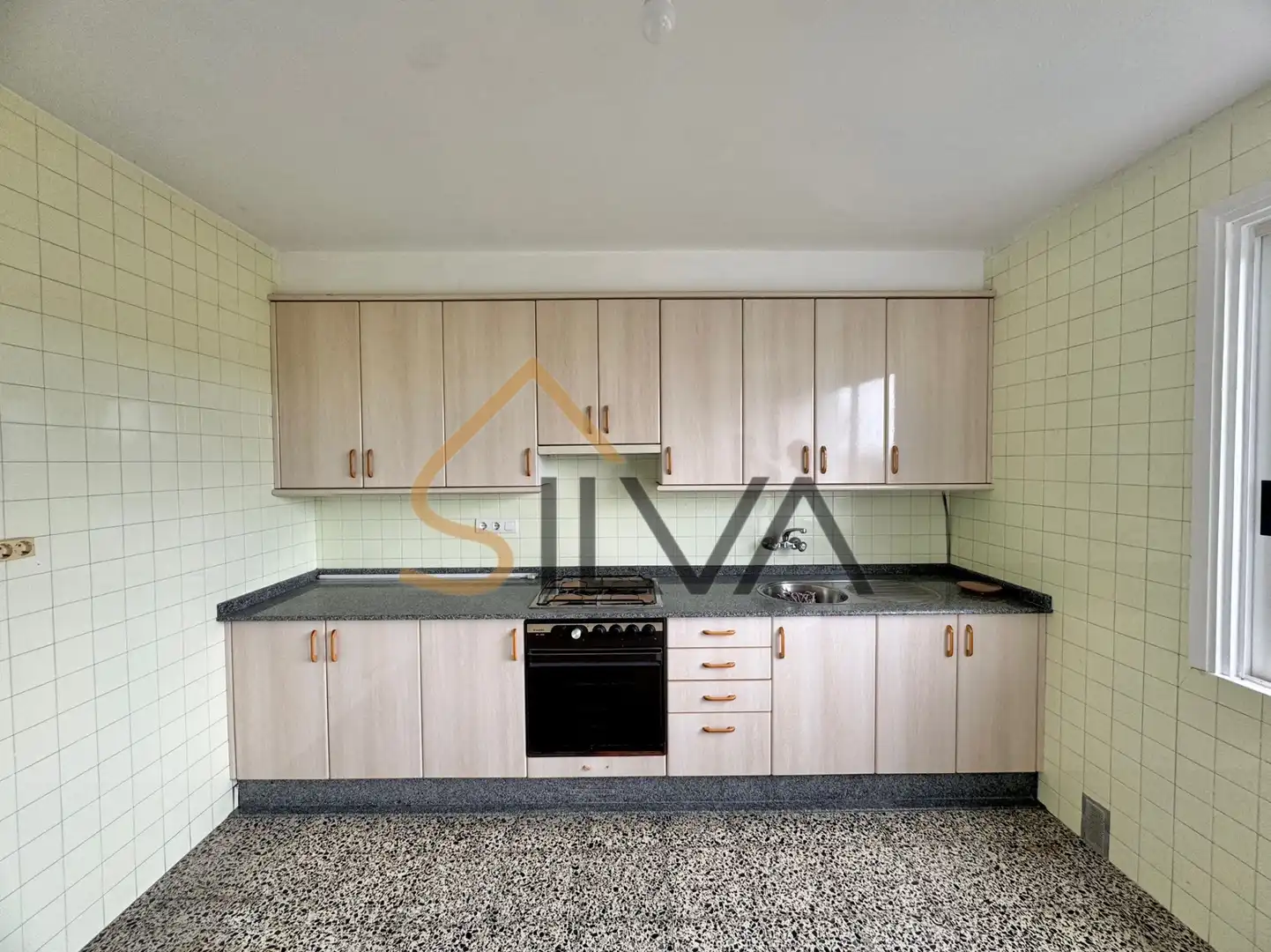 Küche von Gebäude zum Verkauf in Oleiros mit Gemeinschaftspool